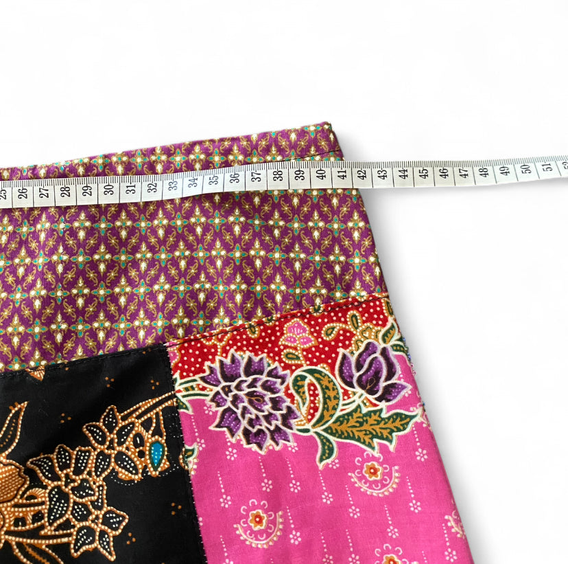 Amazing patchwork midi skirt with stunning beading 🩷