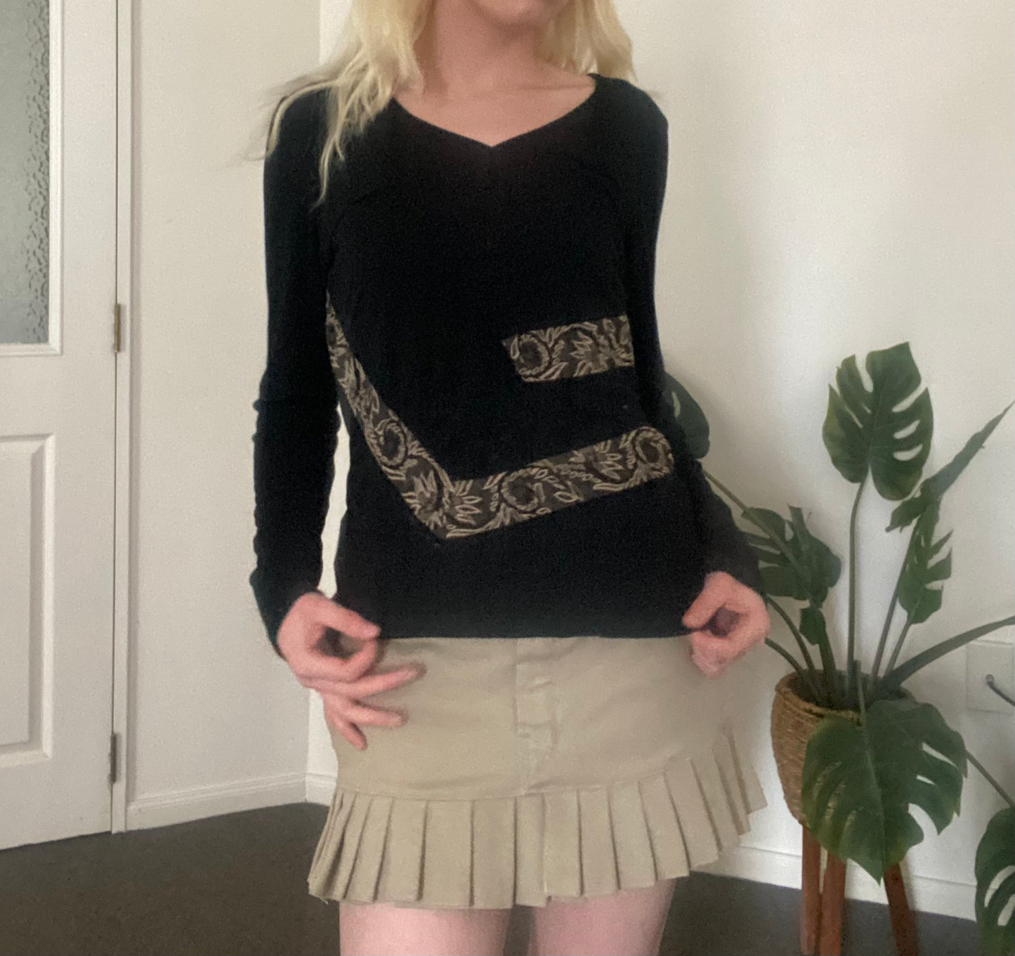 Cool 00s black ruched detailed longsleeve