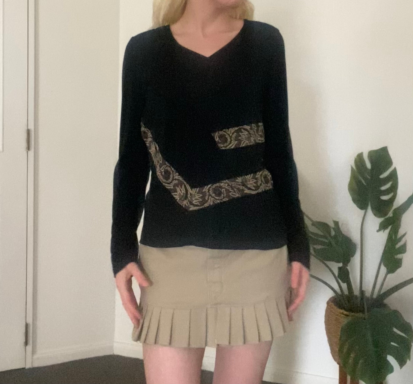 Cool 00s black ruched detailed longsleeve