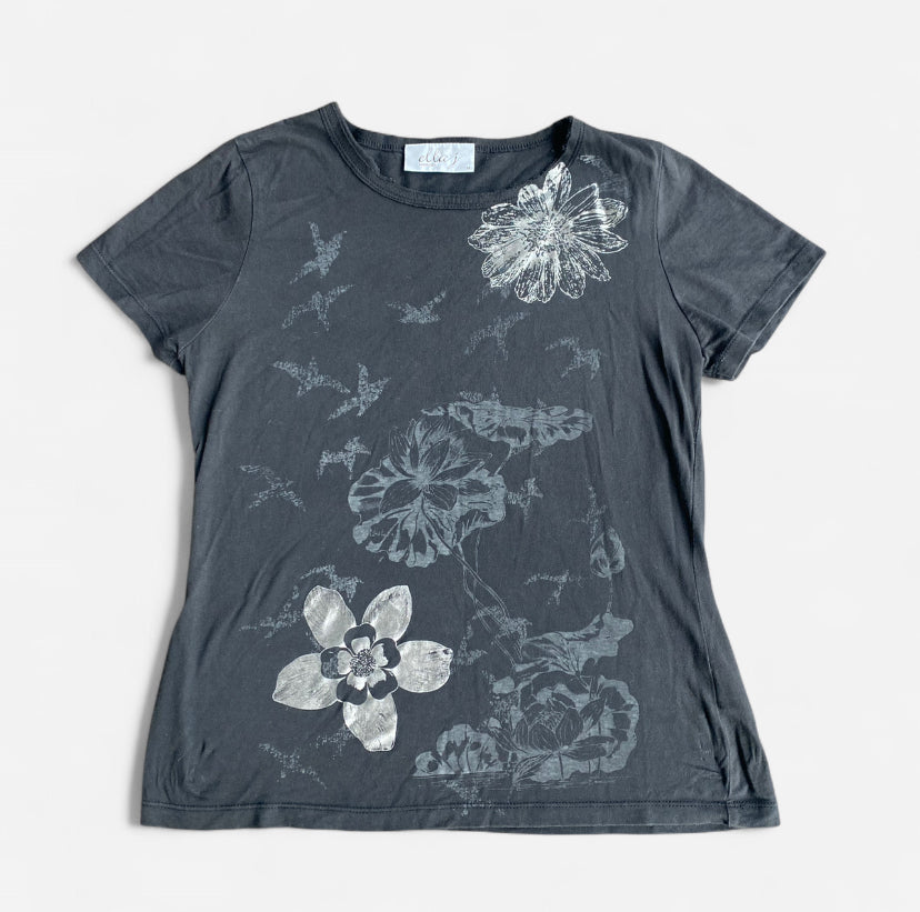 Y2K Black & grey floral print graphic tee
