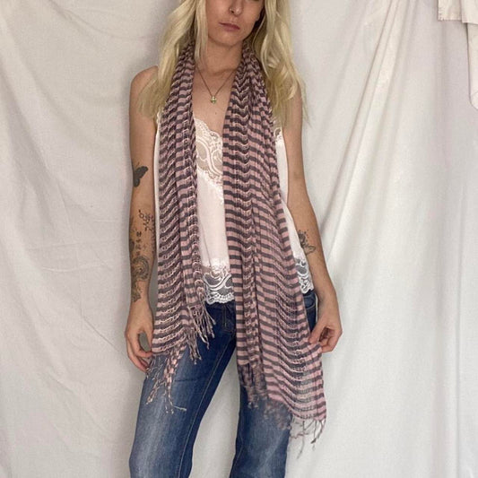 00s Grey and pink striped scarf with tassels