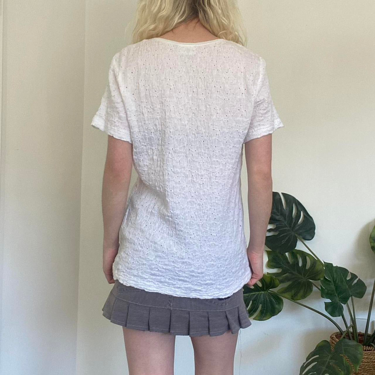 Y2K white ruched patterned tee