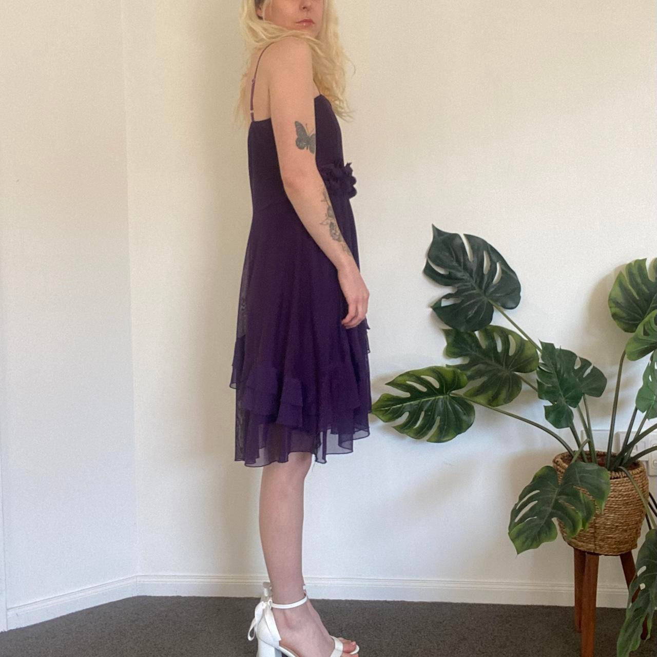 Gorgeous 90s Purple Donna Bella midi dress with cute ruffle details