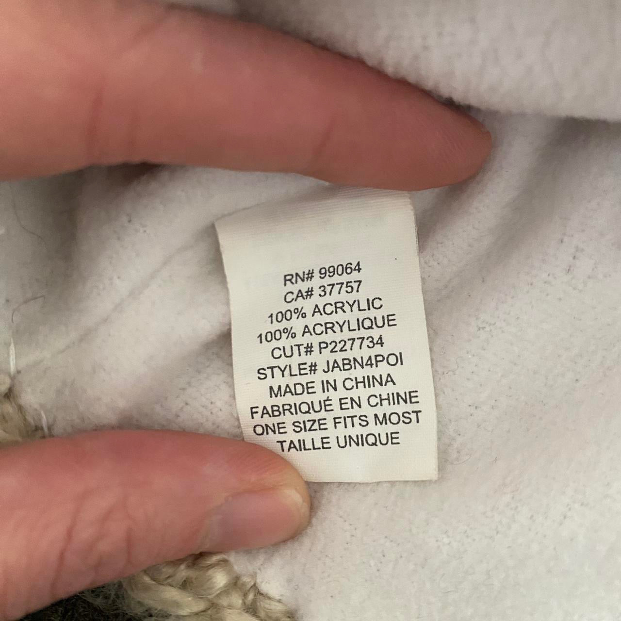 Y2K cream knit Billabong Pom Pom Beanie