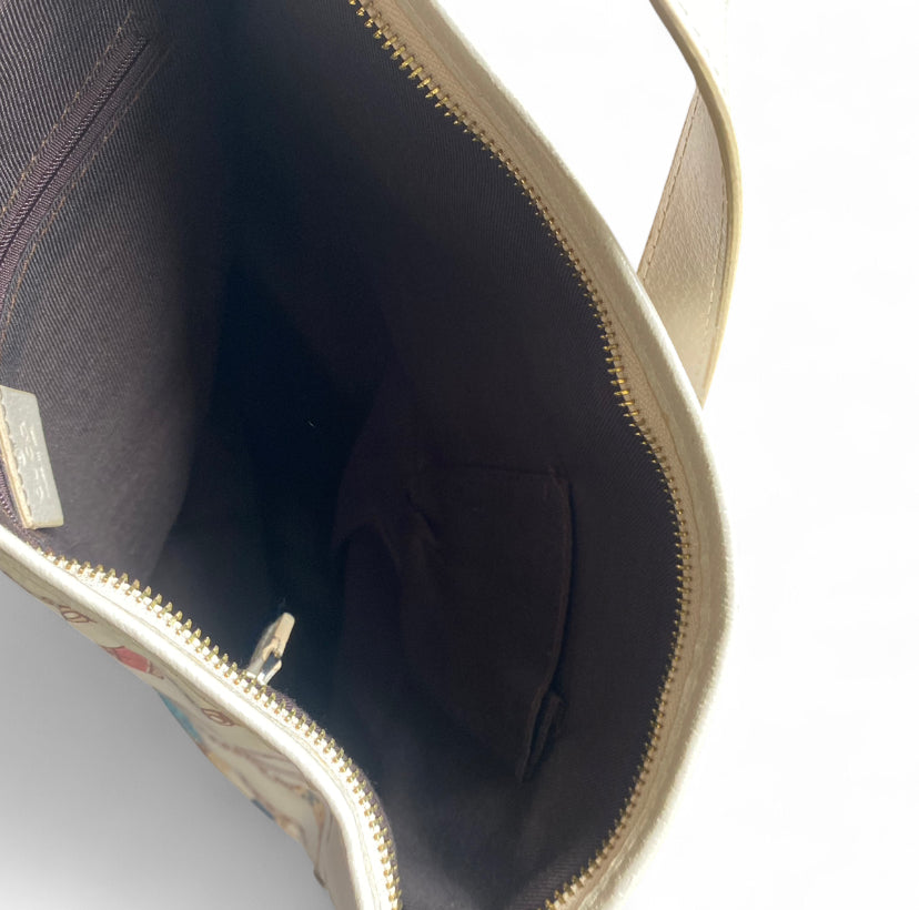 Amazing Y2K Gucci Cream charm print tote bag