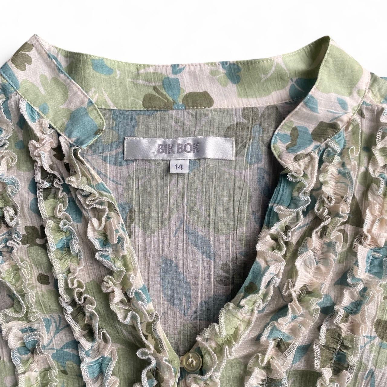 Cute Y2K Green floral ruffle blouse