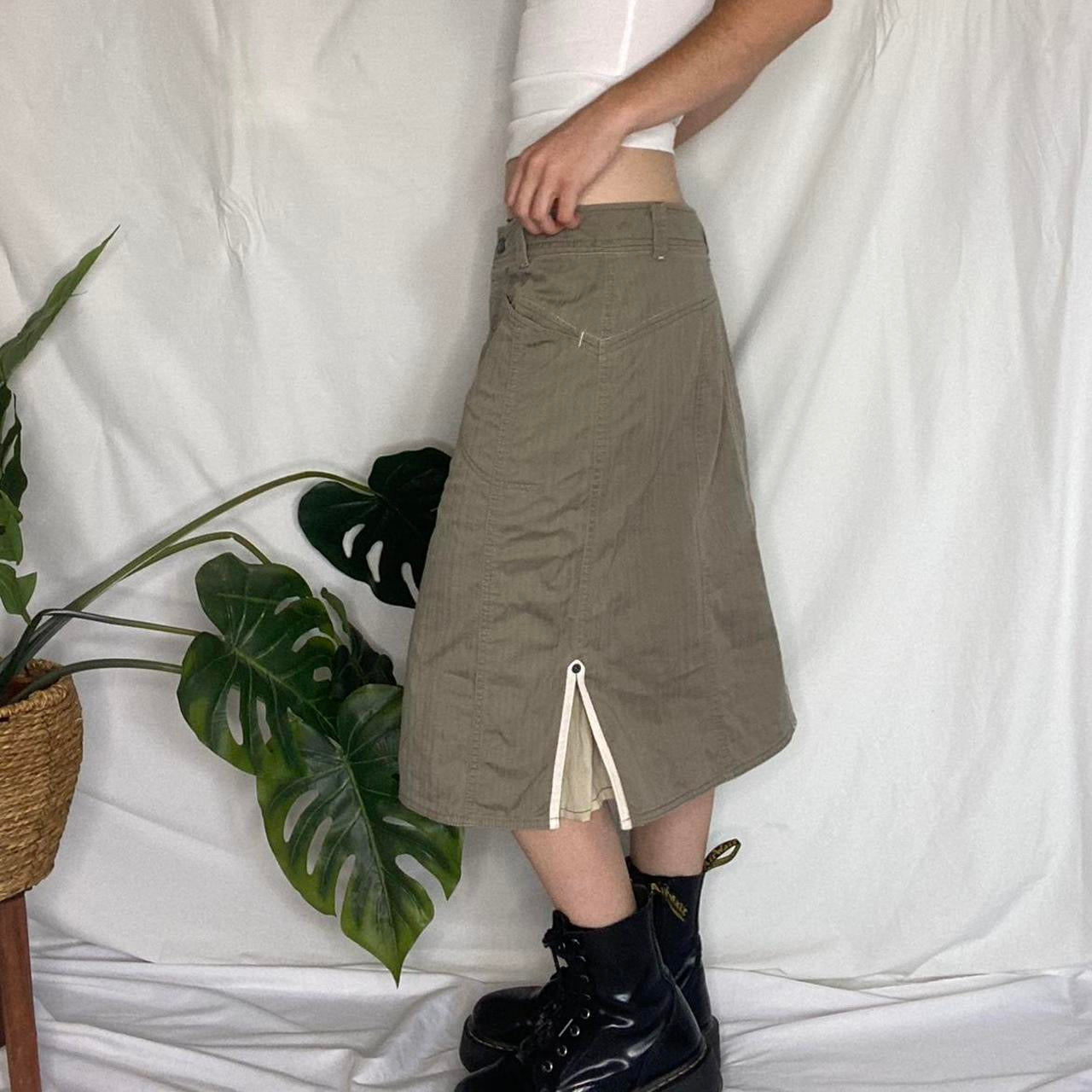 The coolest Verge grey cargo skirt