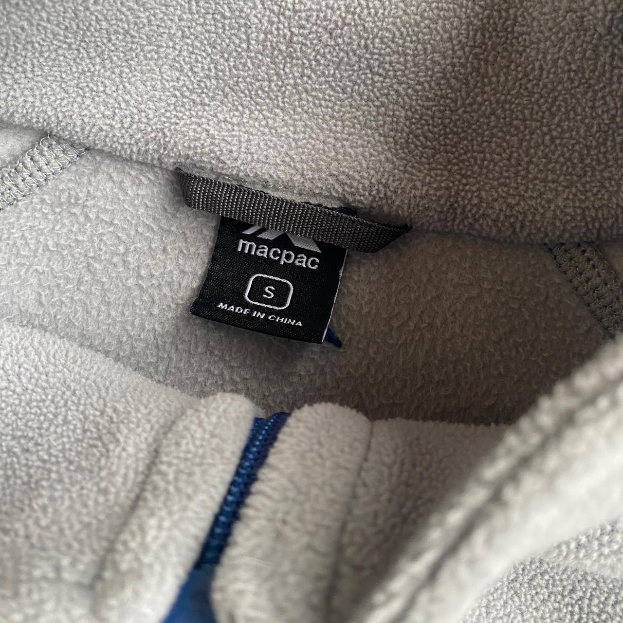 Macpac lightweight grey half zip fleece
