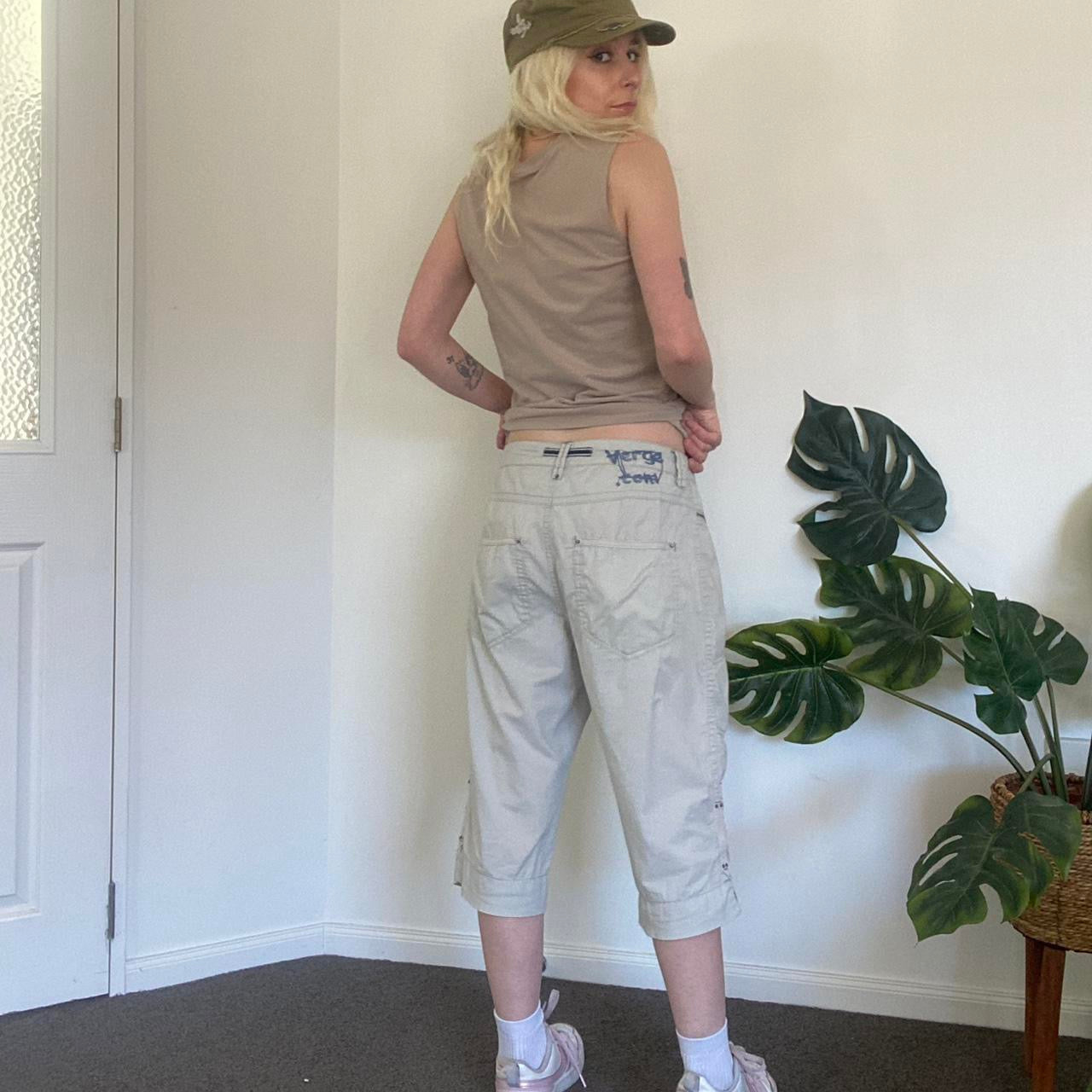 Y2K verge beige 3/4 cargo shorts