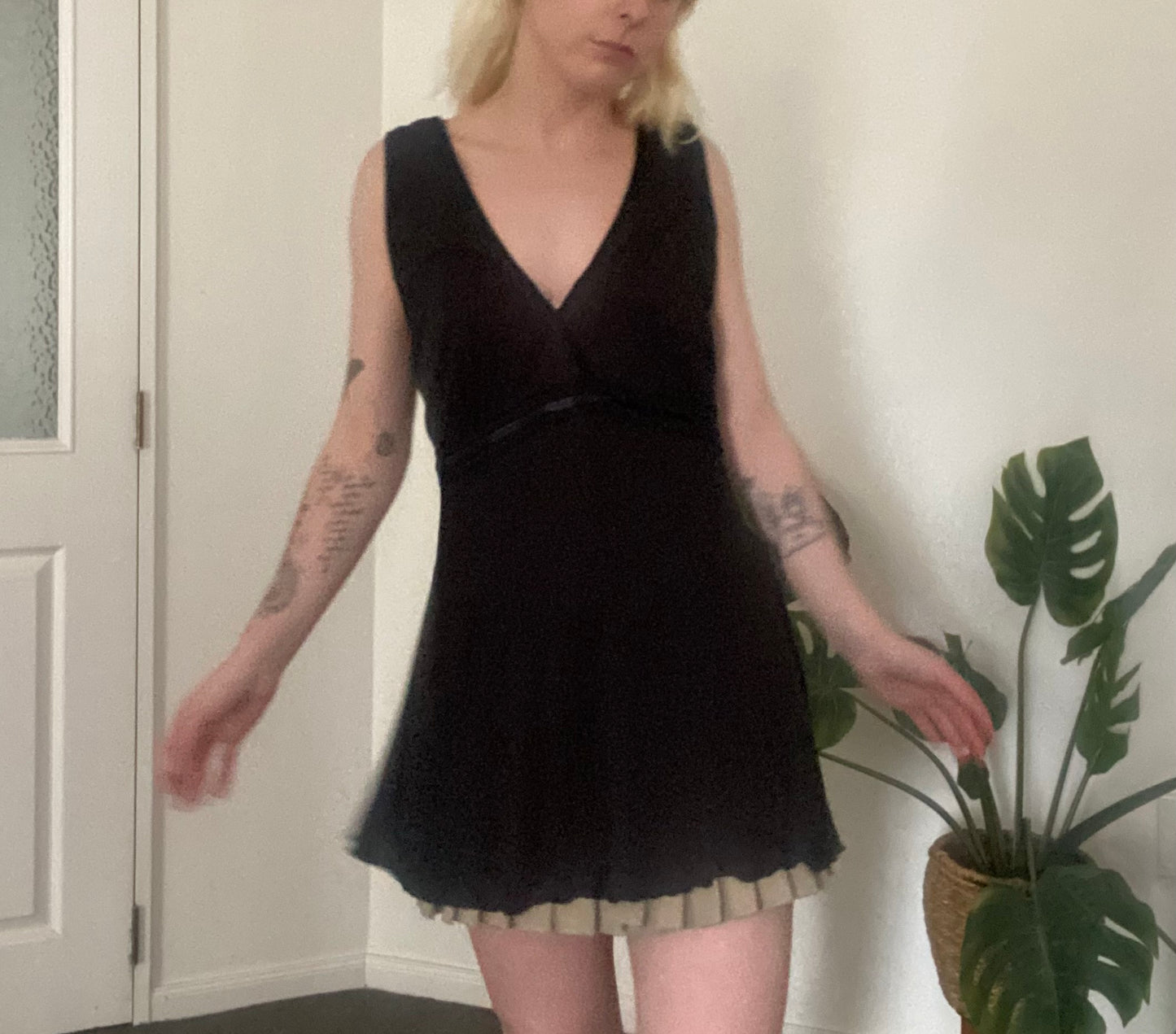 Beautiful Y2K black babydoll lace tie up top