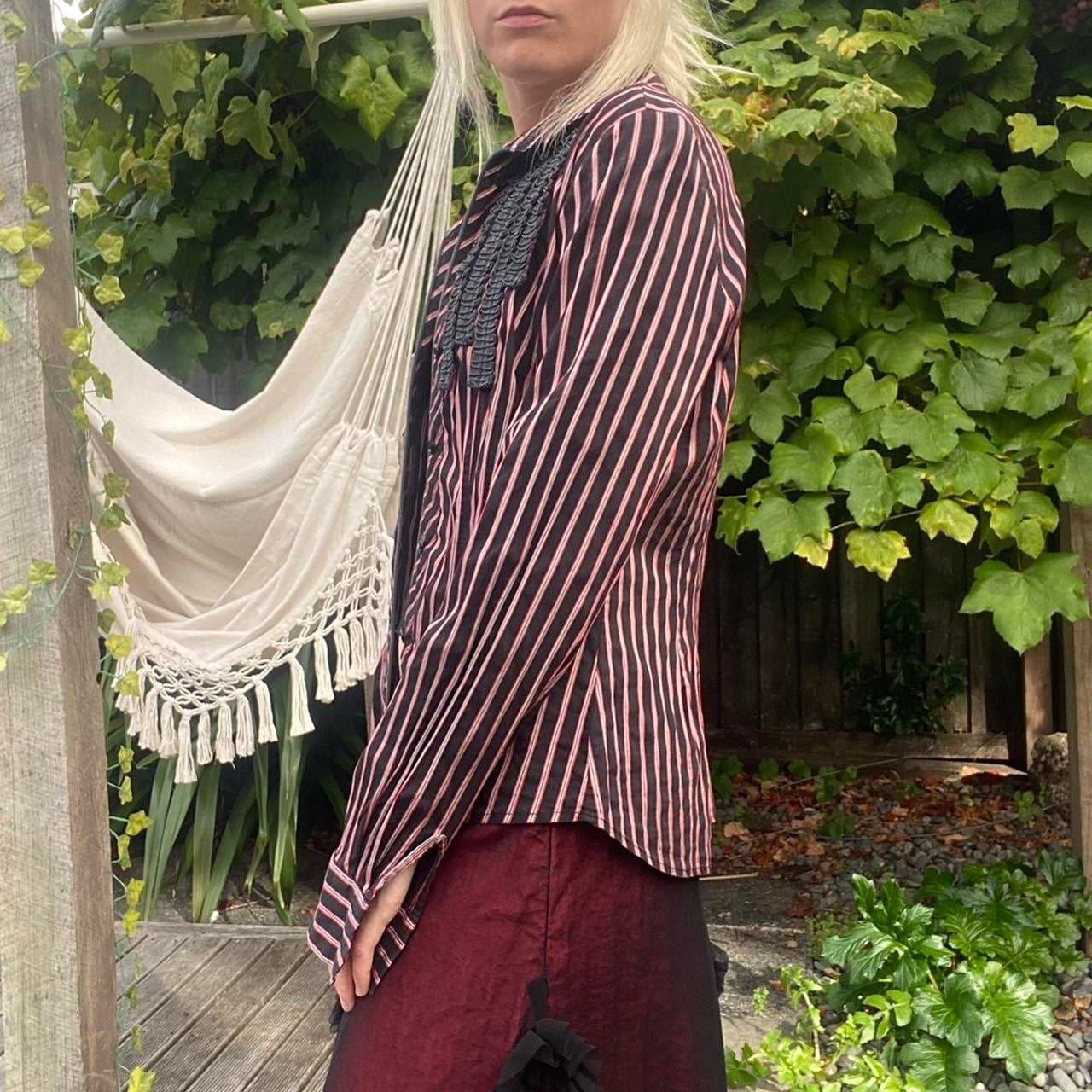 Coolest Vintage 90s red/black button up shirt