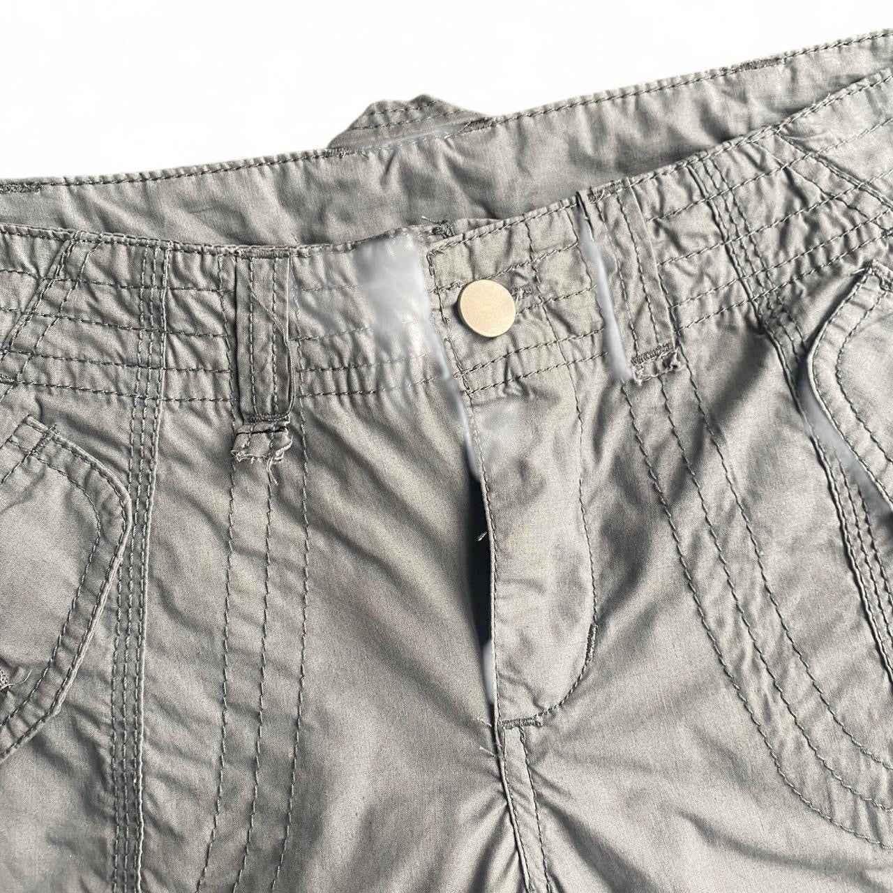 Y2K Grey low-rise cargo pants