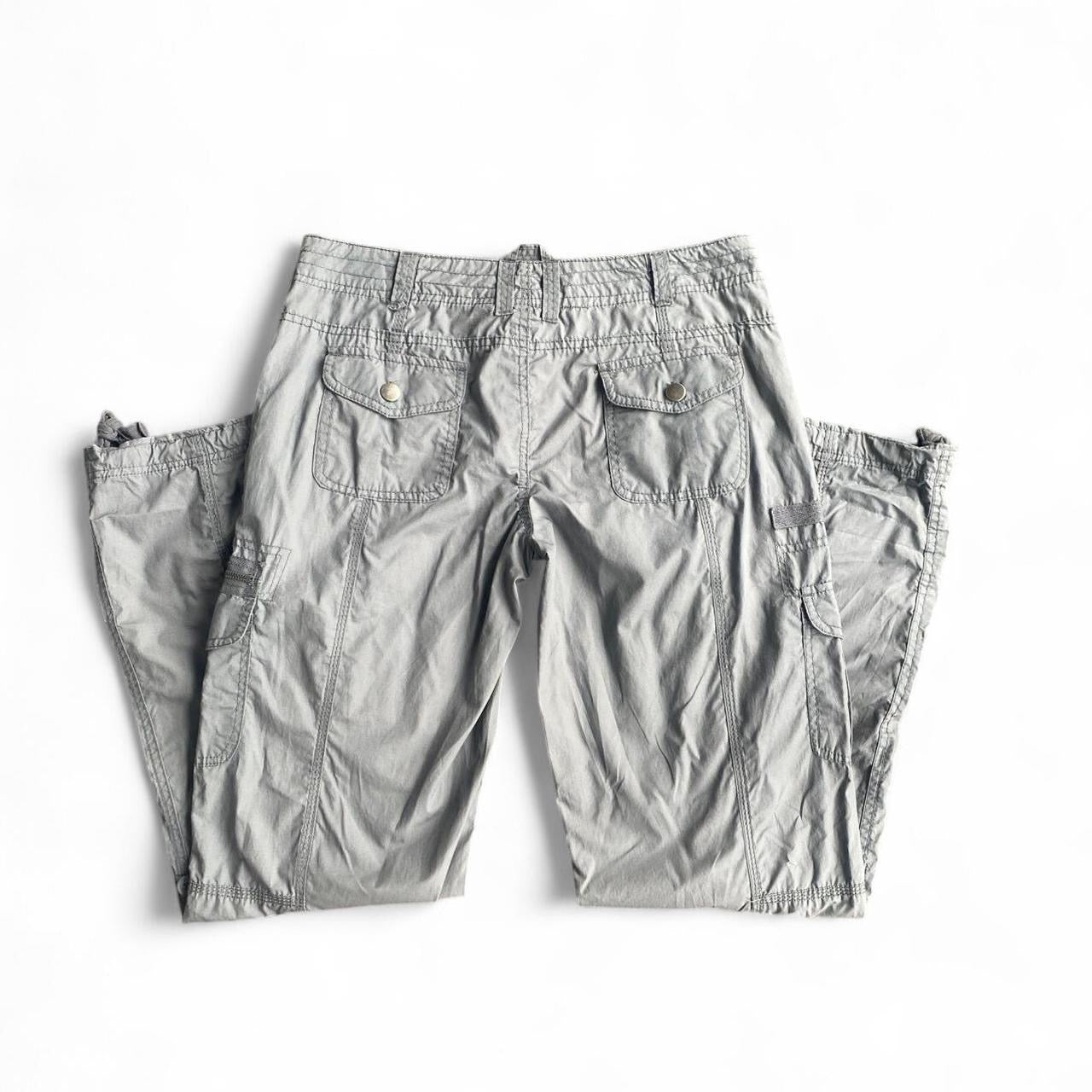 Y2K Grey low-rise cargo pants