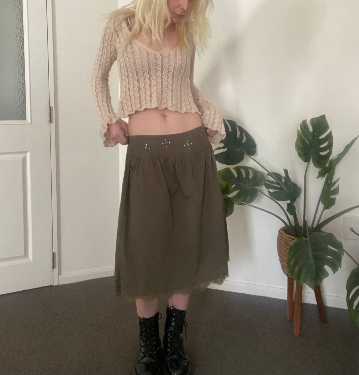 Khaki green fairy low rise midi skirt with lace trim
