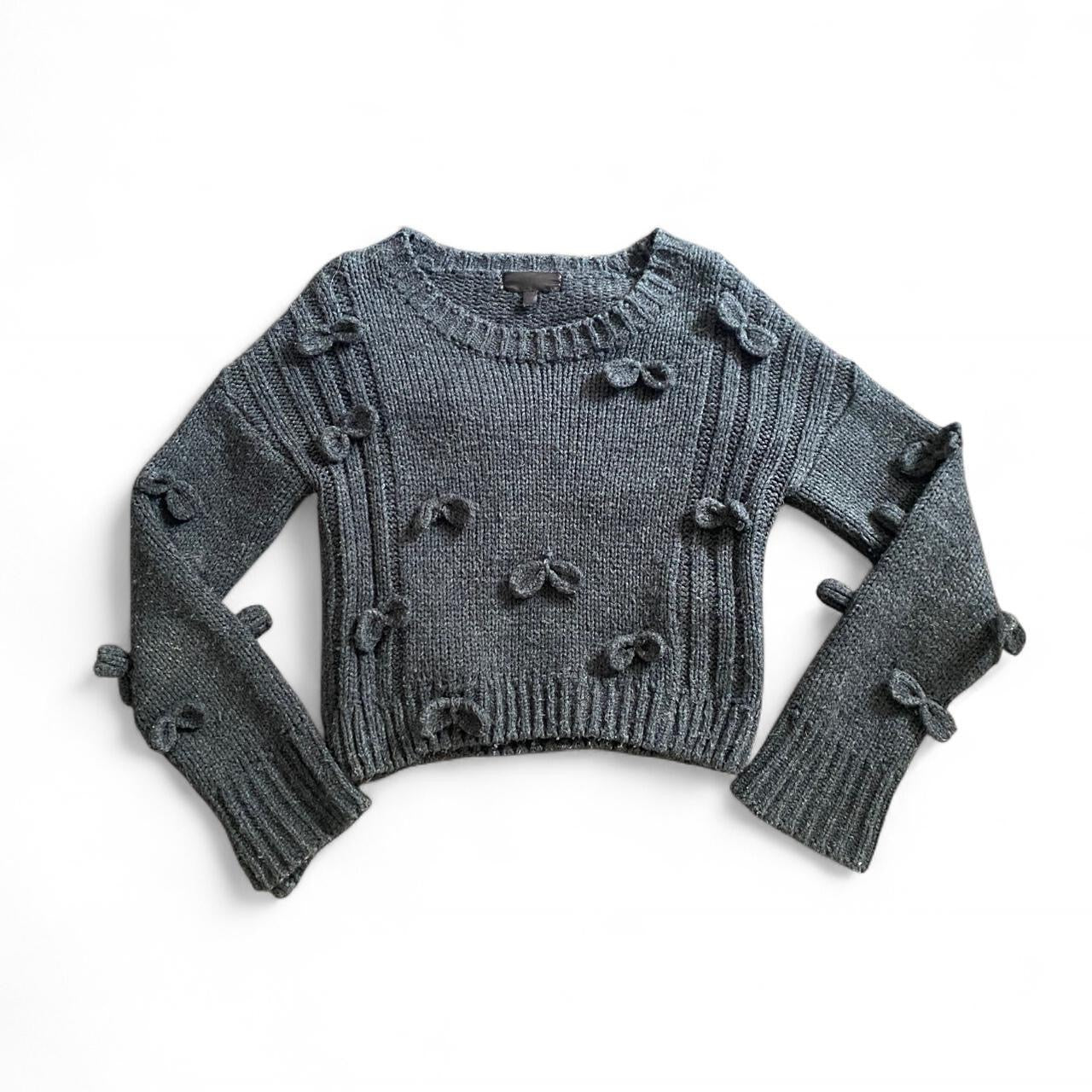 Grey cropped knit jumper with cute bows