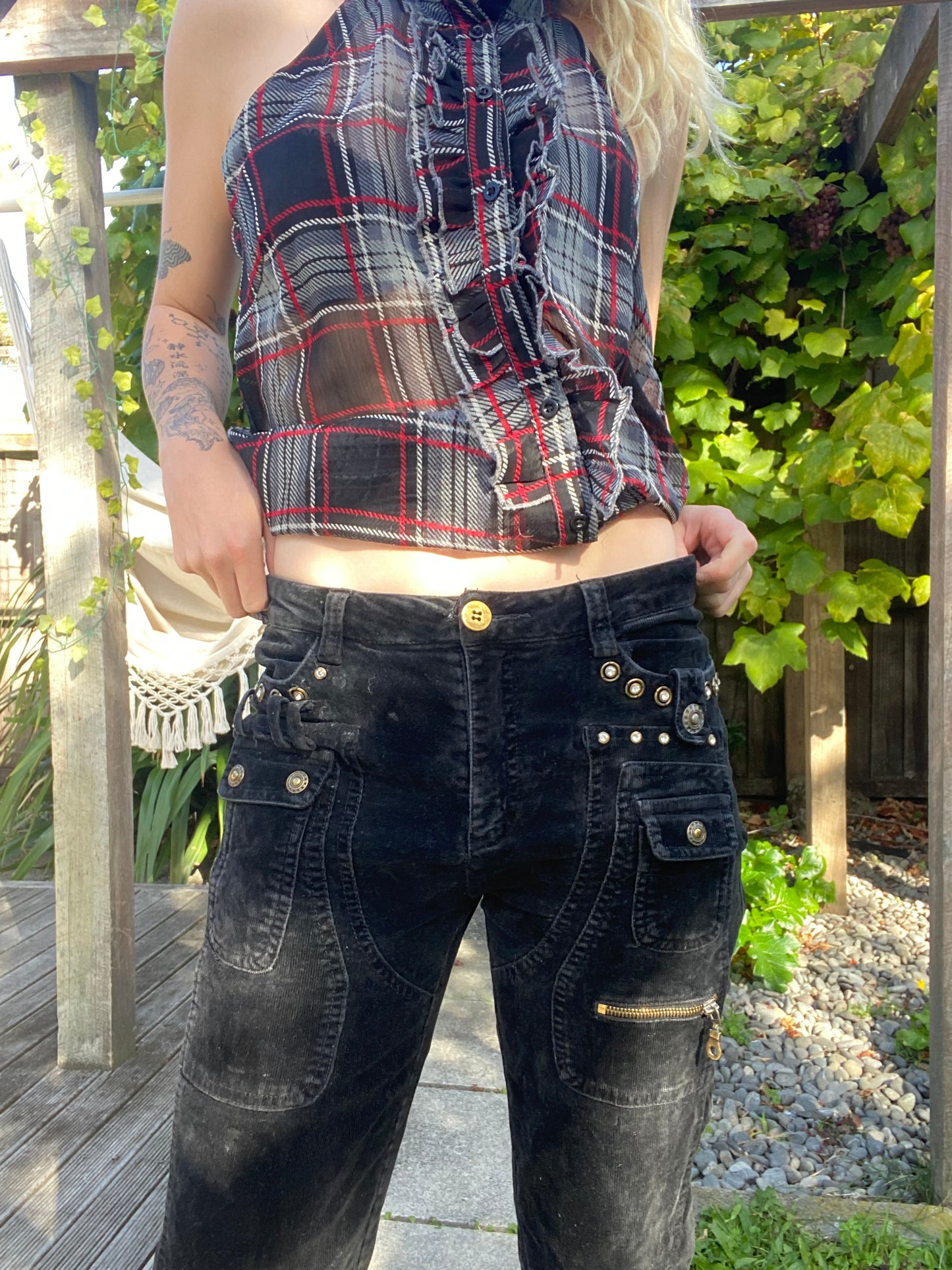 90s Black corduroy capri pants