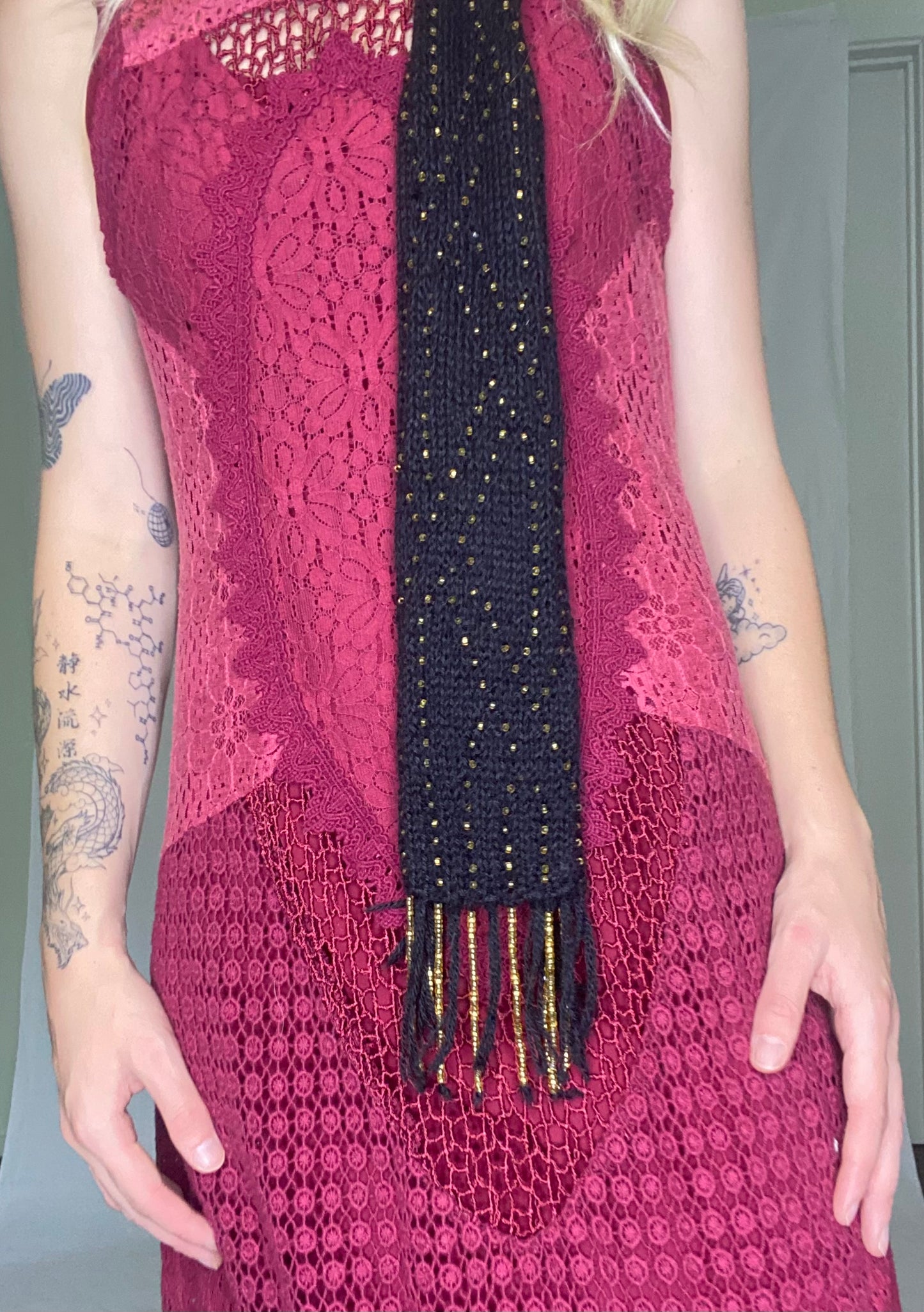 Y2K Black and gold beaded fringe knit scarf!