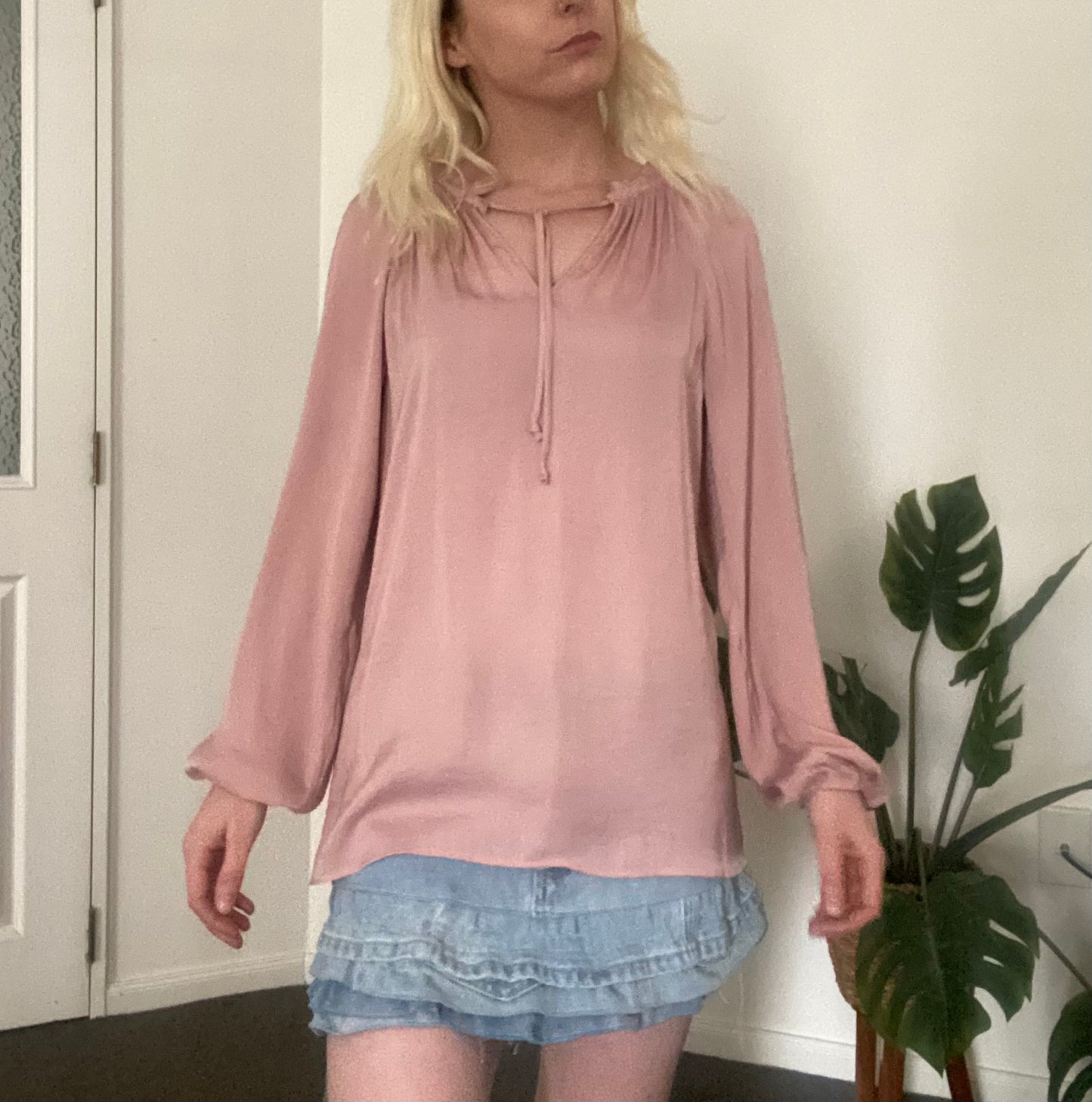 Pretty pink ruched tie up top with balloon sleeves