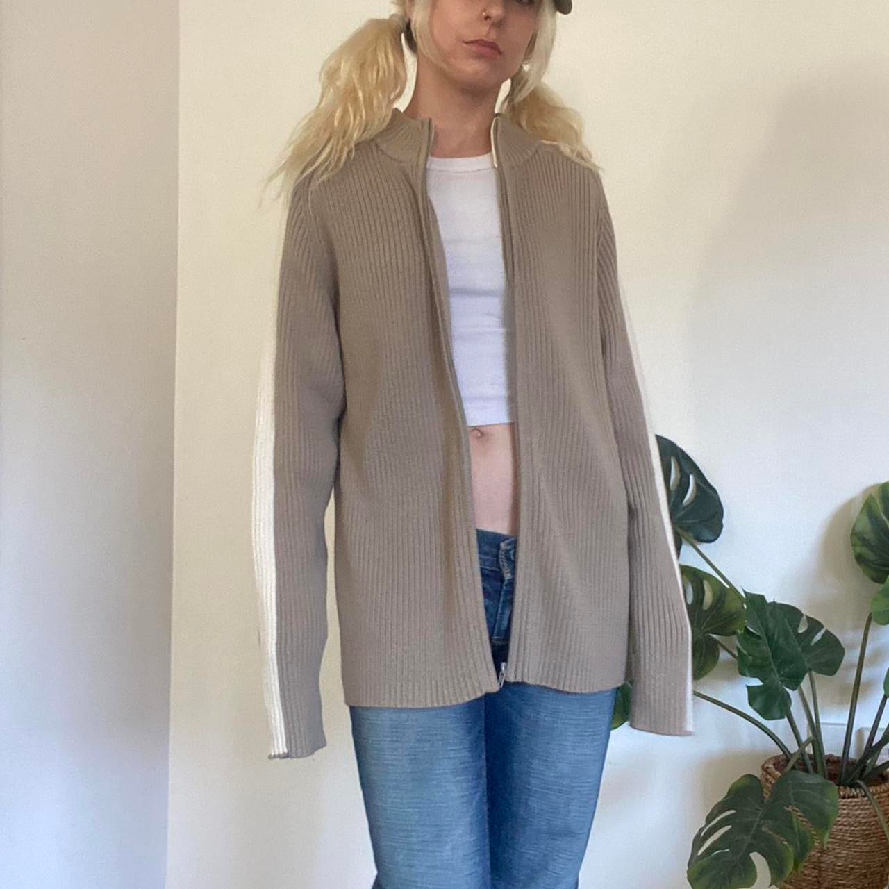 Y2K tan and white ribbed zip-up sweater