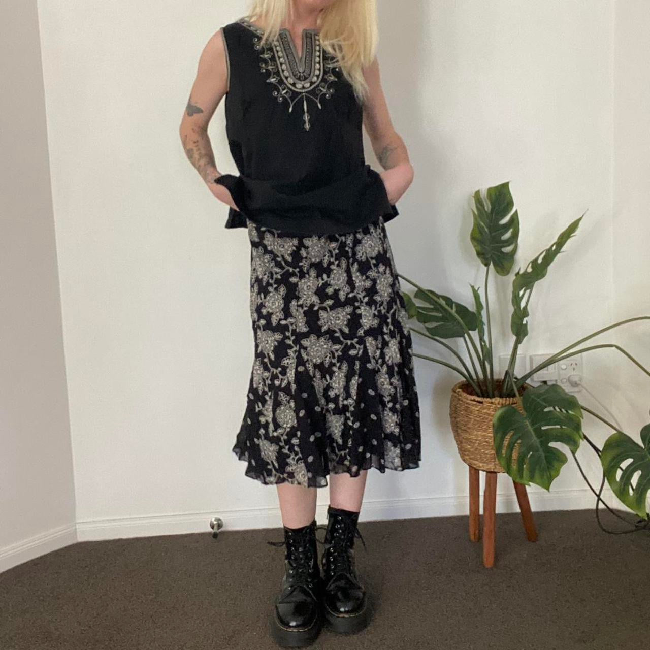 Vintage black and white floral midi skirt