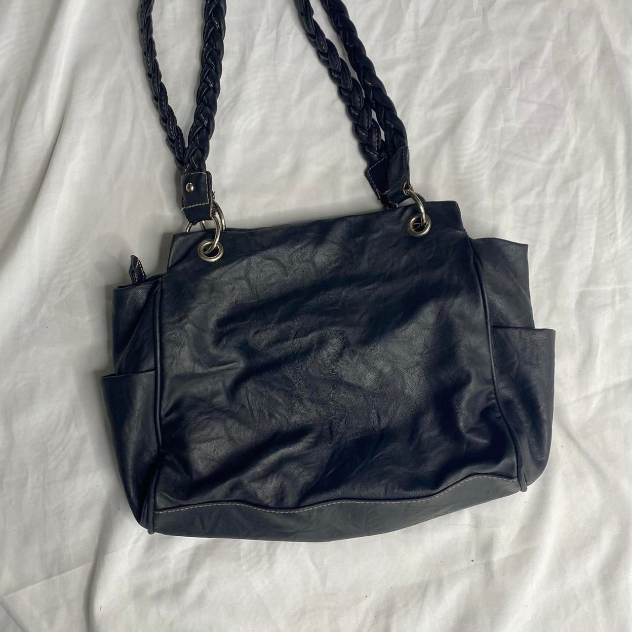 Beautiful 00s style Chucky leather style bag