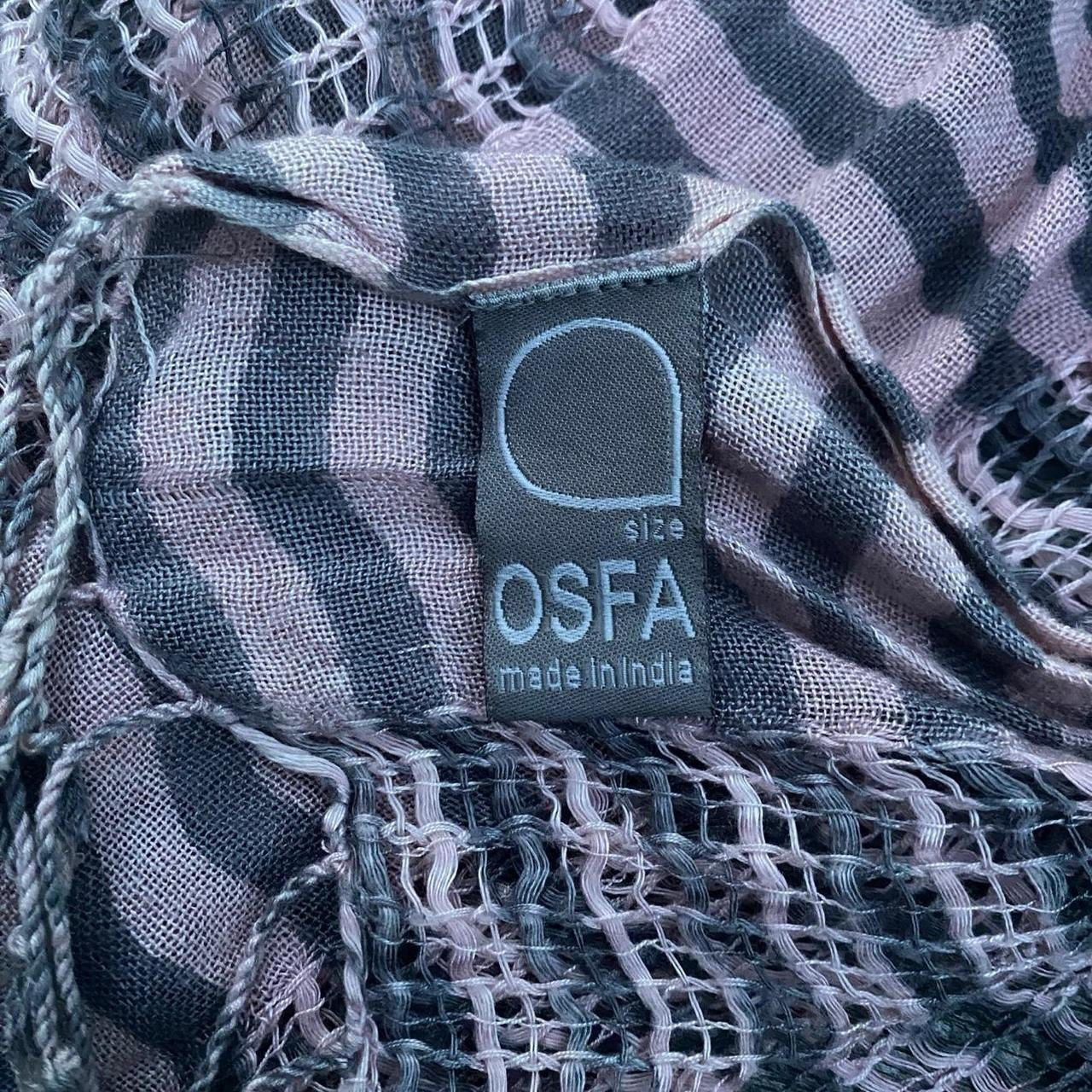 00s Grey and pink striped scarf with tassels