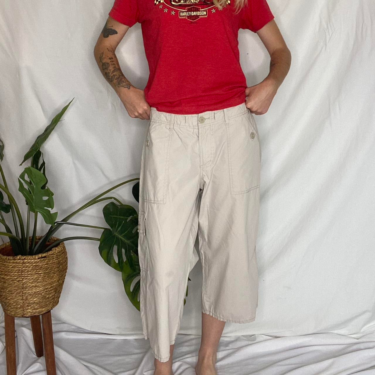 Beige cargo 3/4 shorts