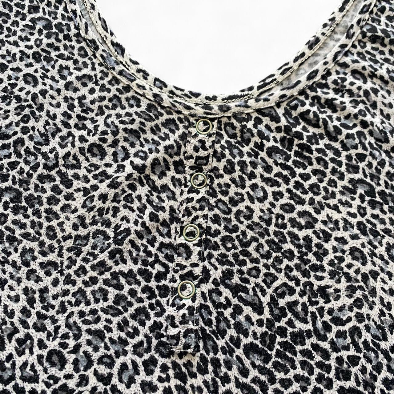 00s Grey and black leopard print tank top