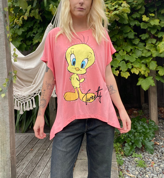 00s cute Tweety Bird Tee with gemstones