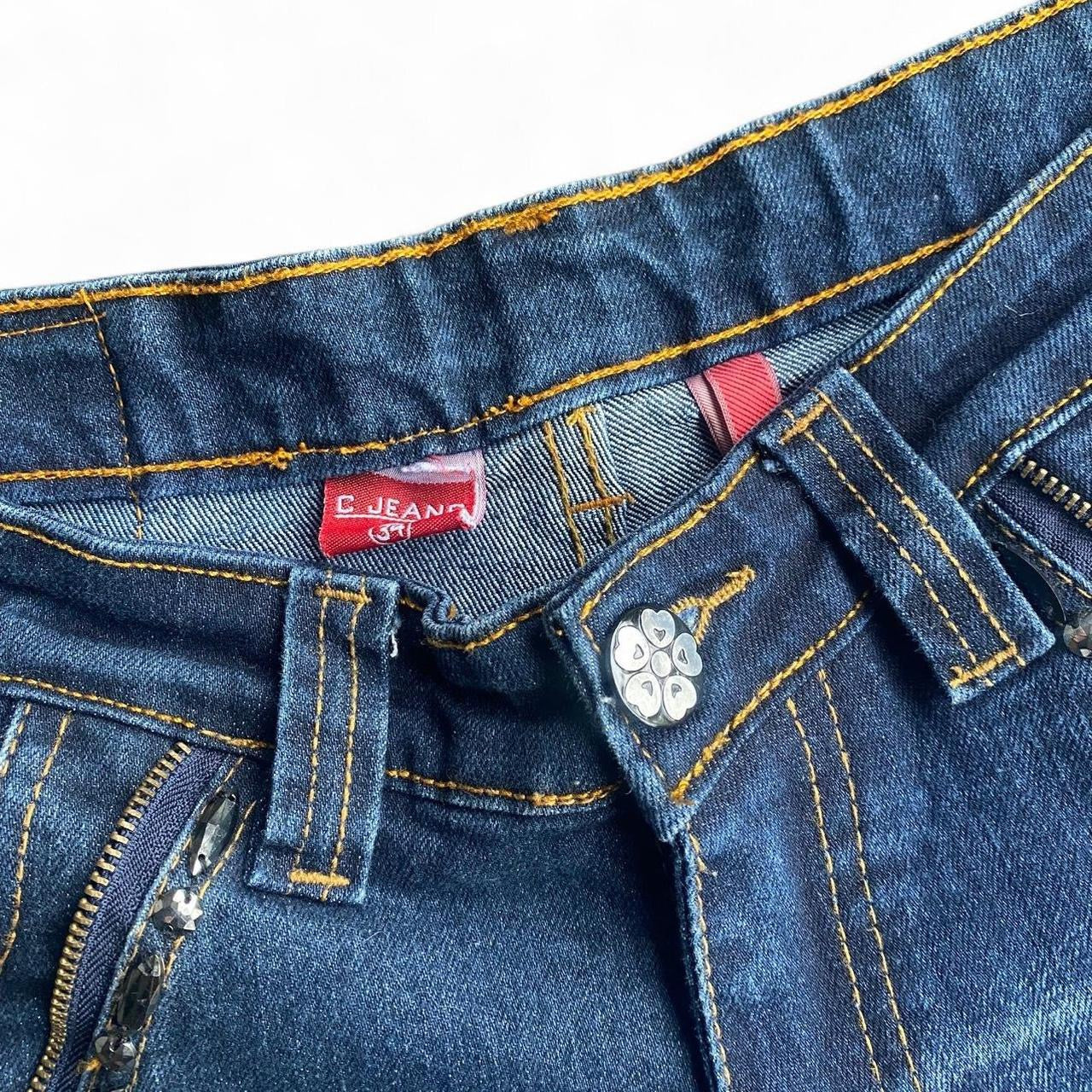 Y2K Mid-rise bootcut jeans with cool zipper details and embroidery