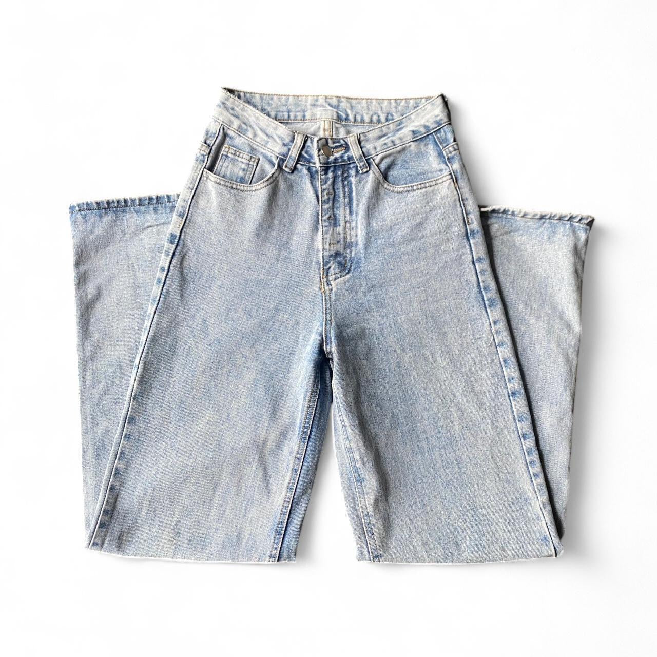 High-waisted wide-leg blue jeans