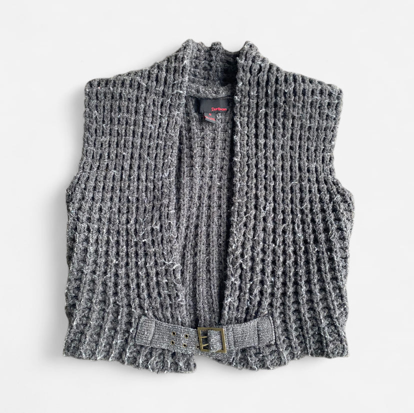 Y2K Grey knit vest with a belt detail
