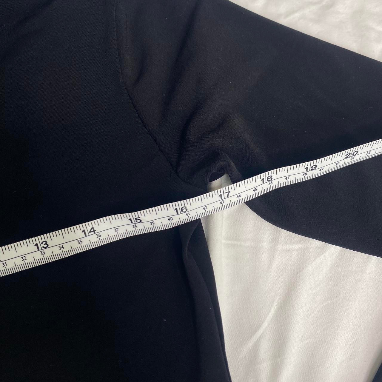 Black 3/4 v neck collared top