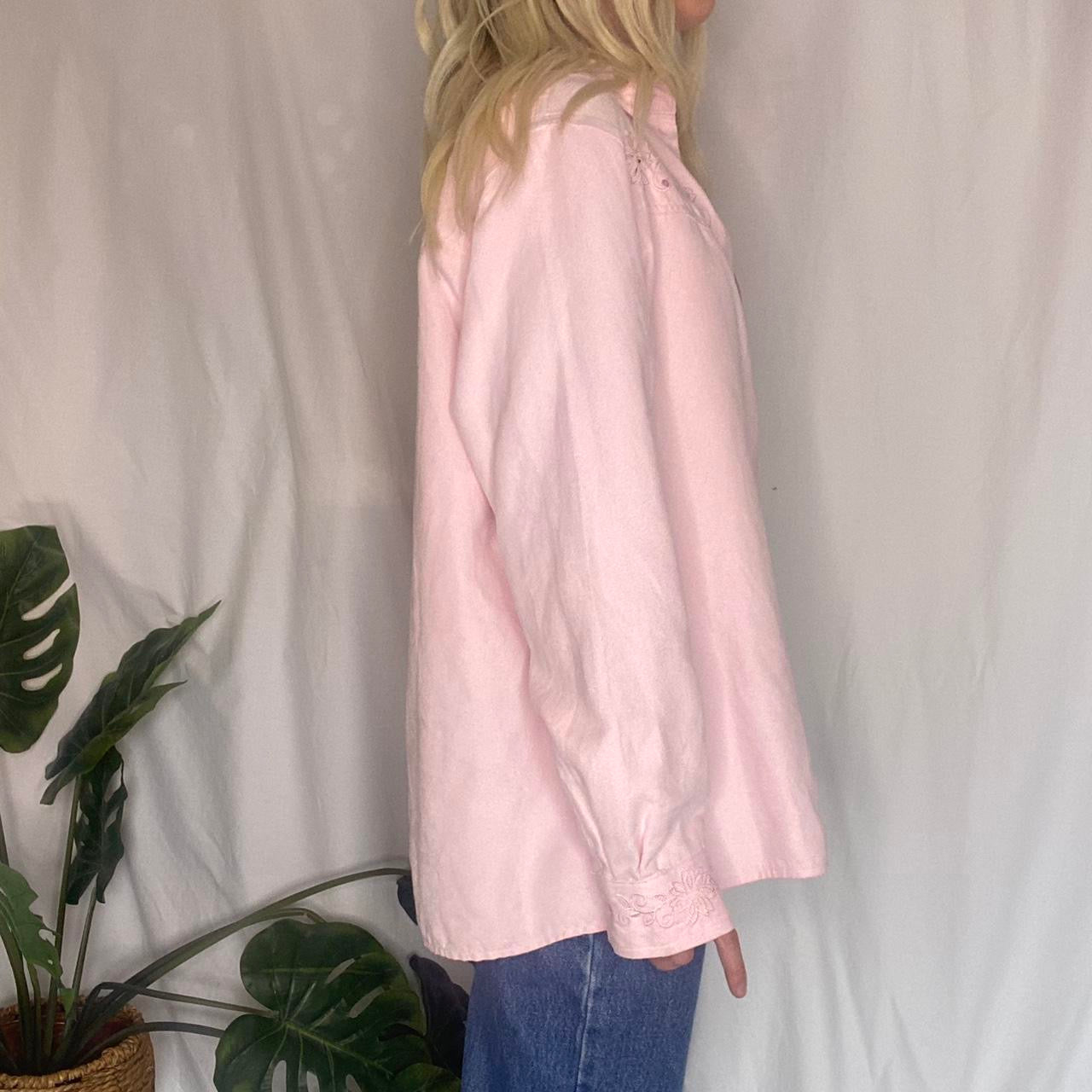 The cutest vintage baby pink western suede shirt