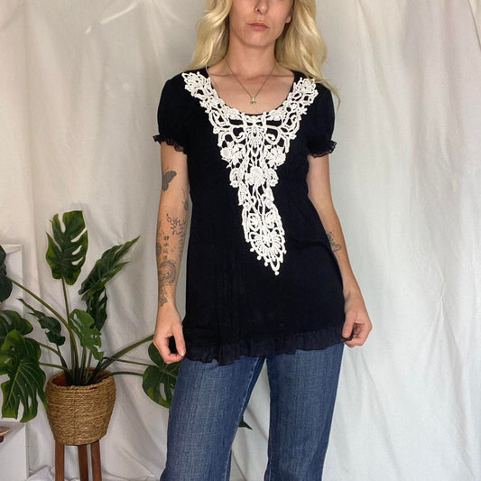 Y2K black ruched top with white lace