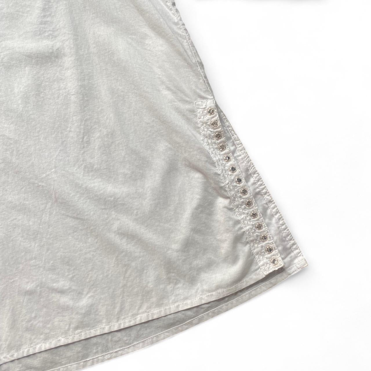 White beachy boho V neck long sleeve top