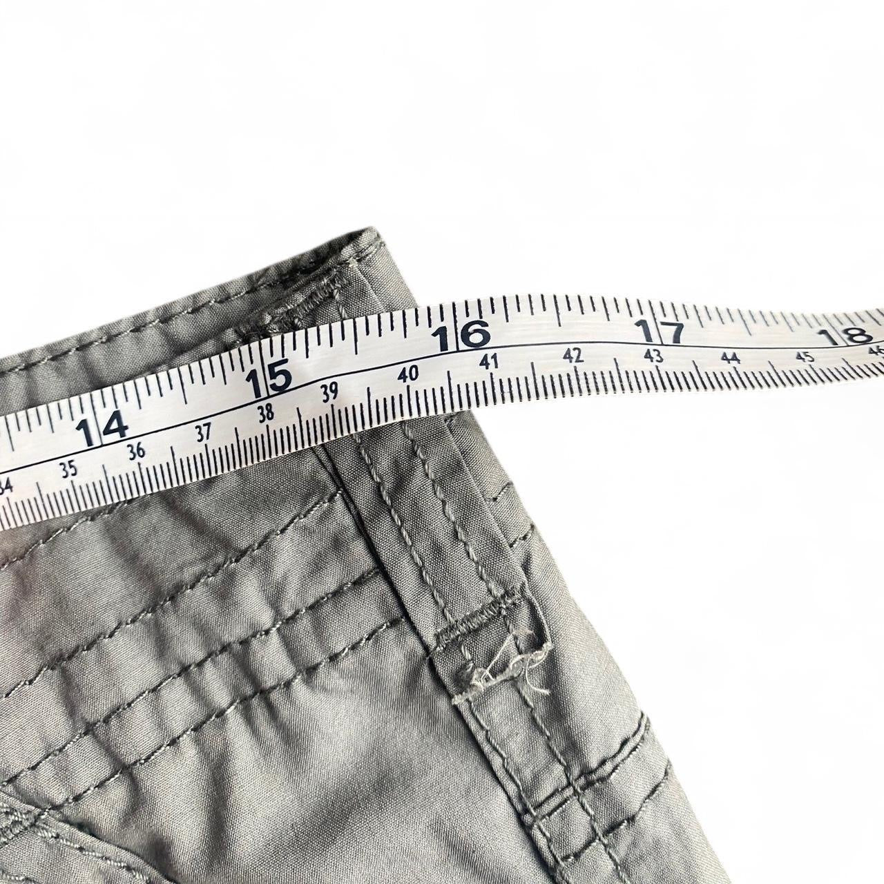 Y2K Grey low-rise cargo pants