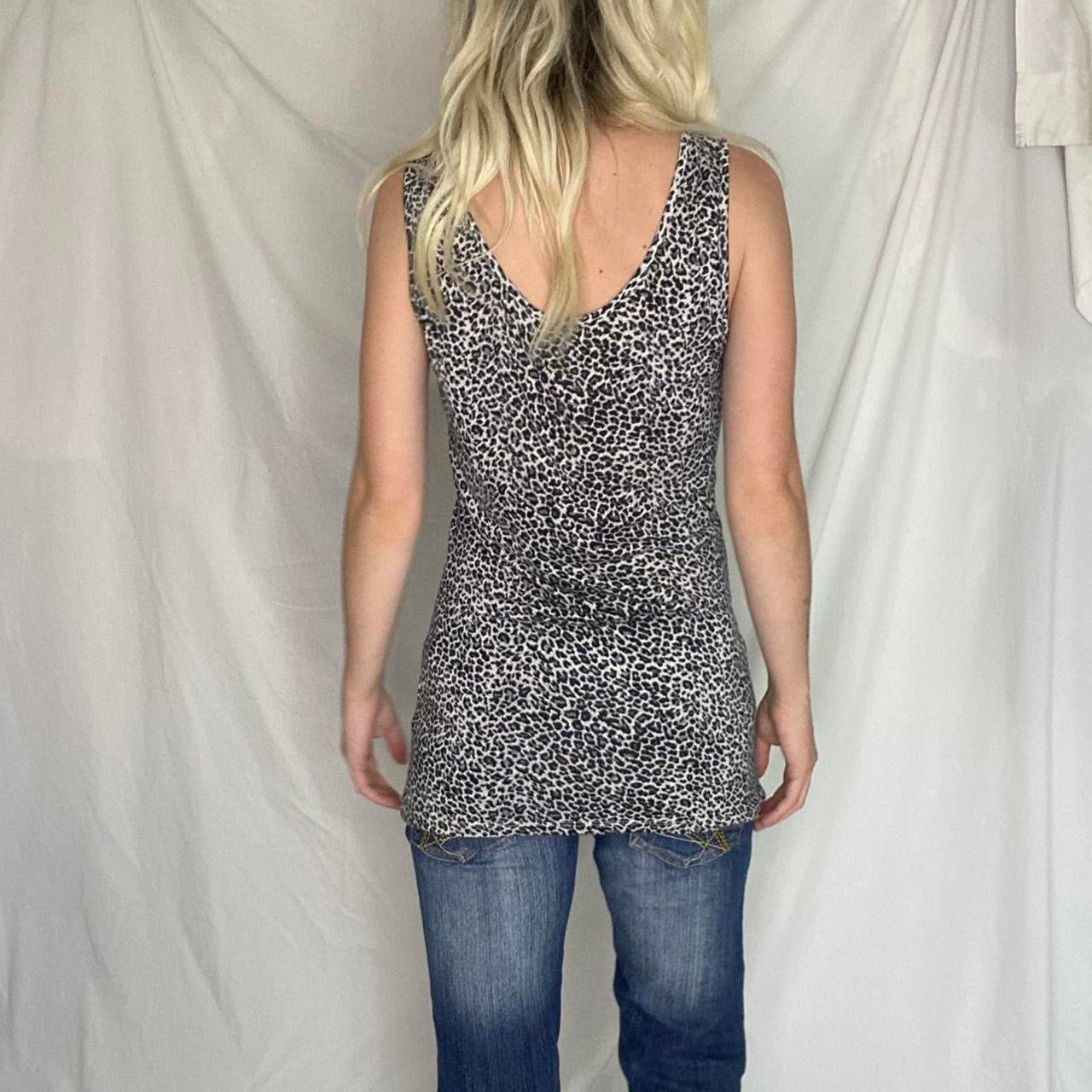 00s Grey and black leopard print tank top