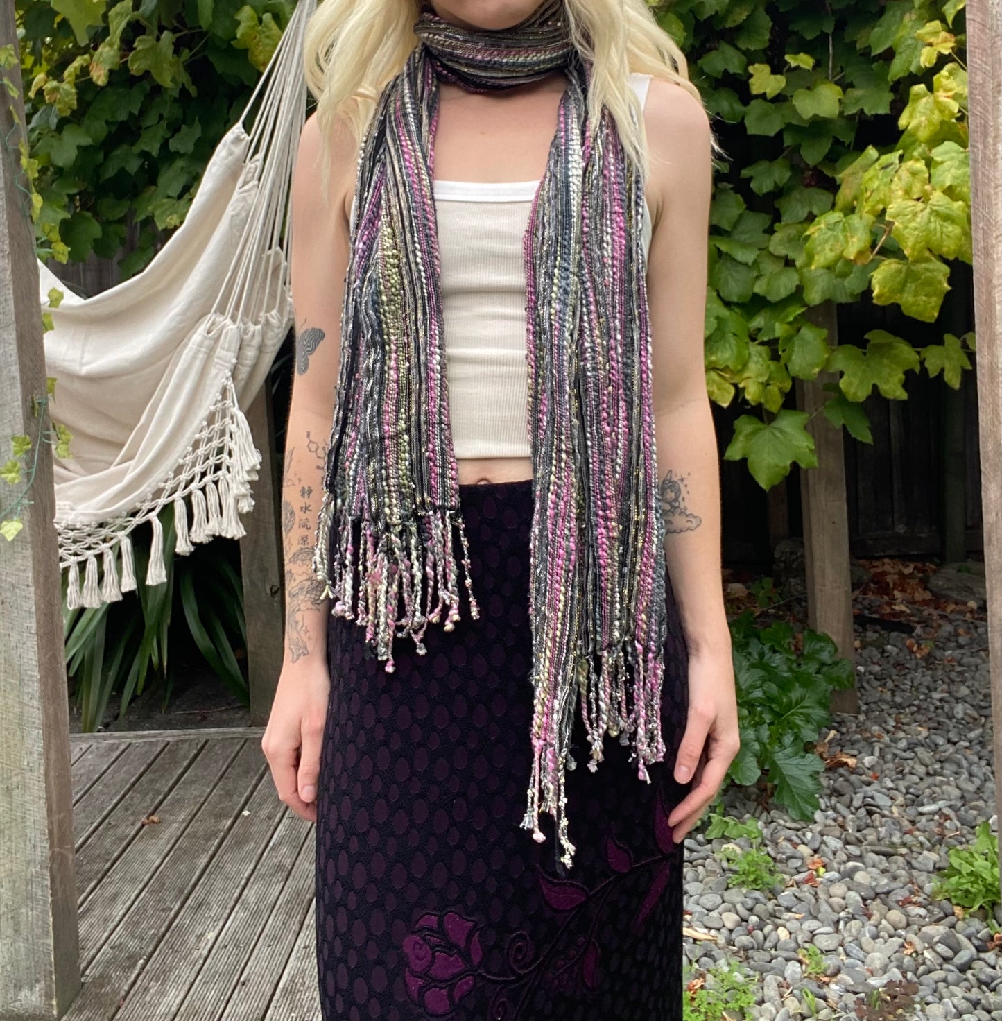 00s purple stripe knit scarf