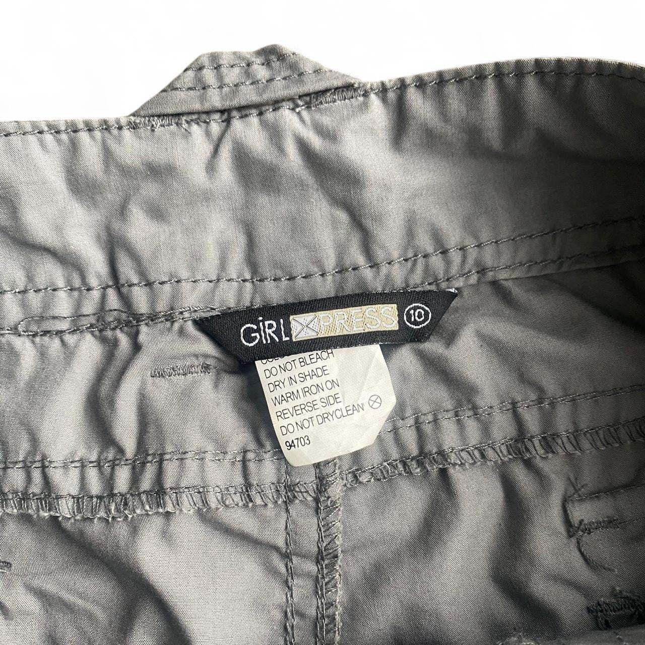 Y2K Grey low-rise cargo pants