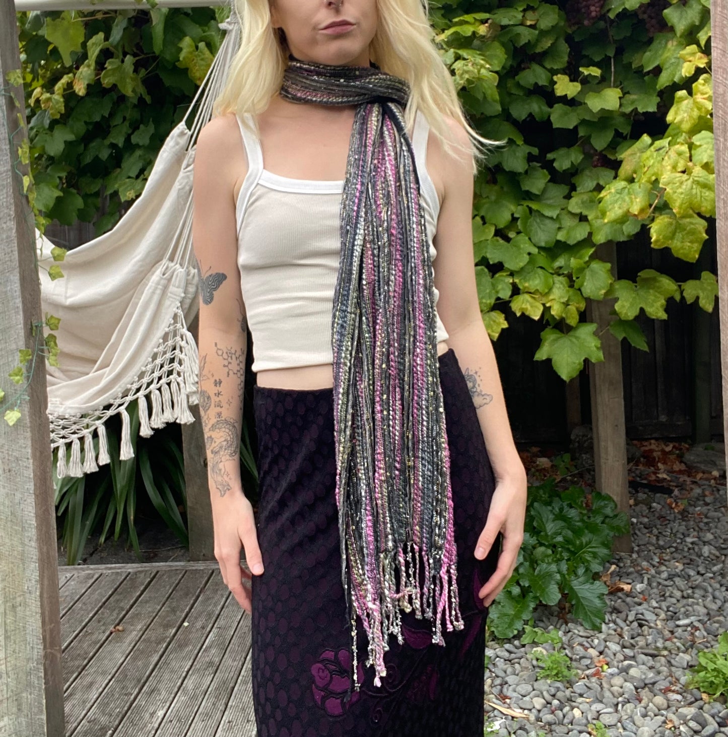 00s purple stripe knit scarf