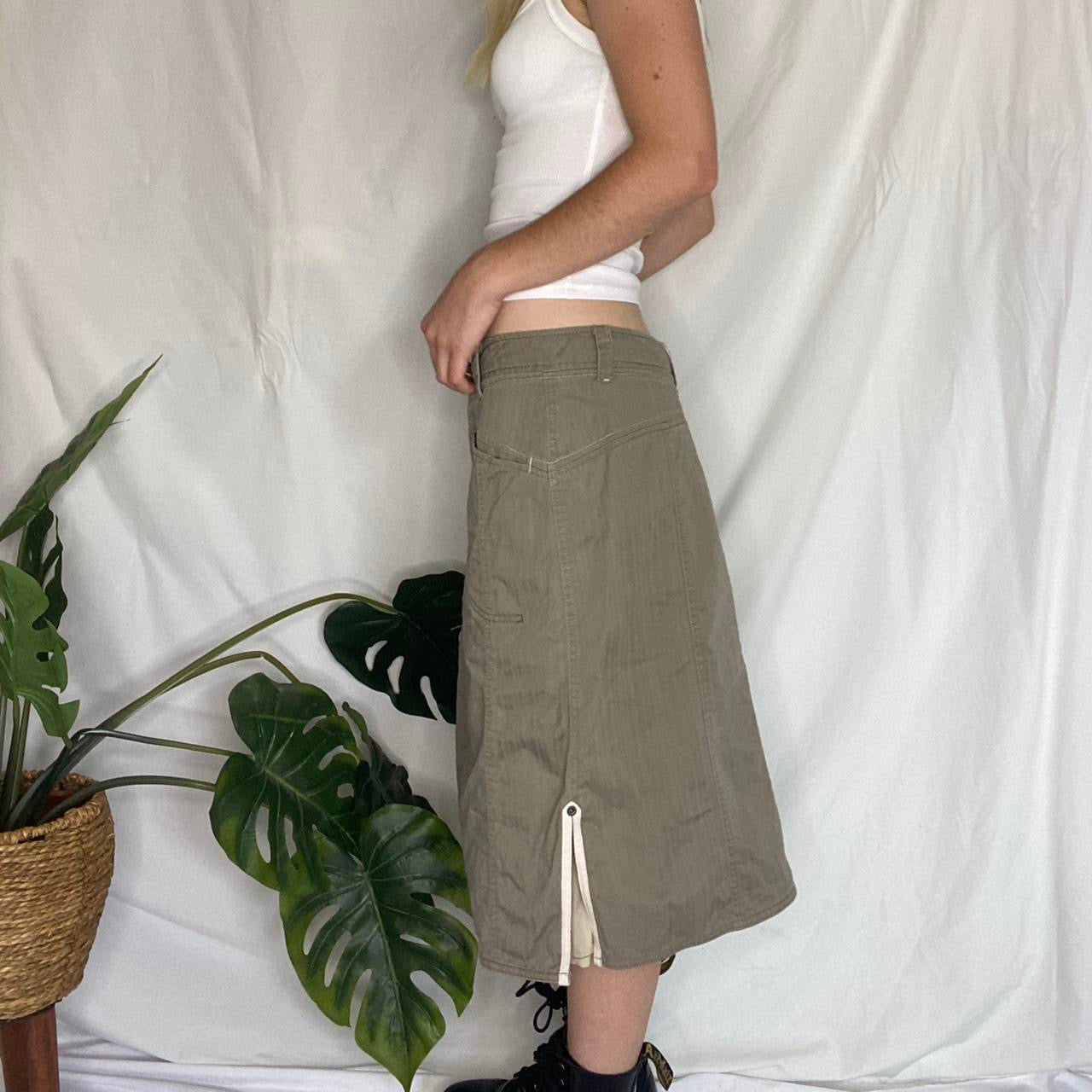 The coolest Verge grey cargo skirt