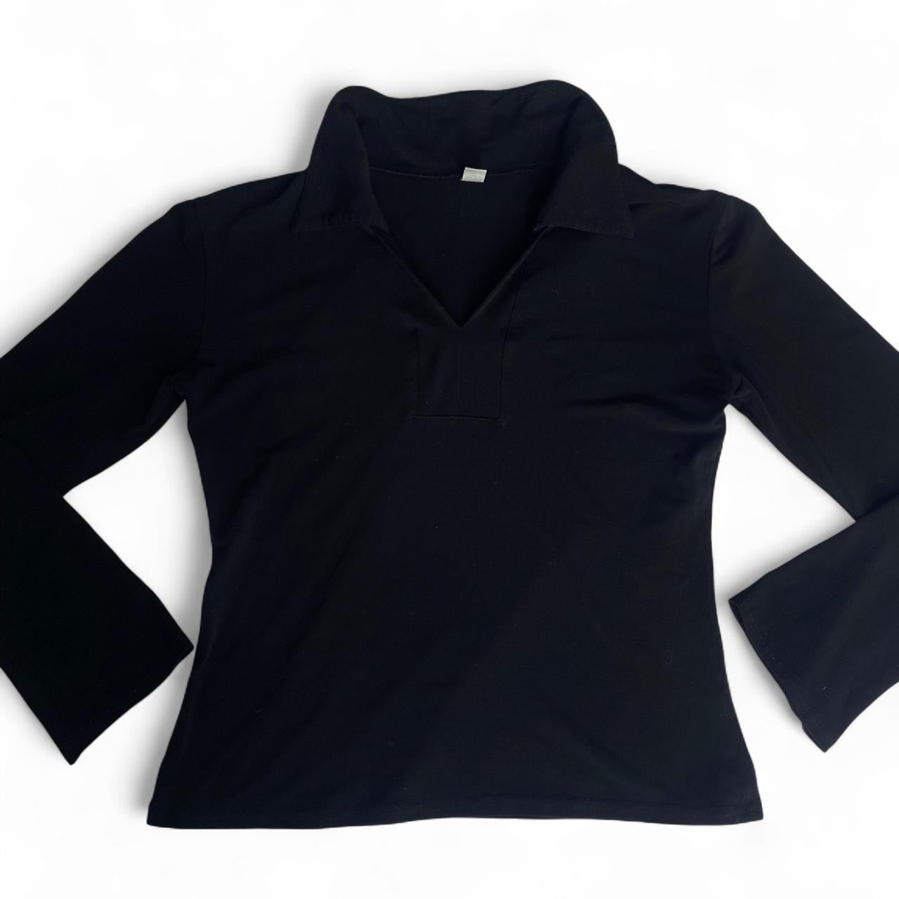 Black 3/4 v neck collared top