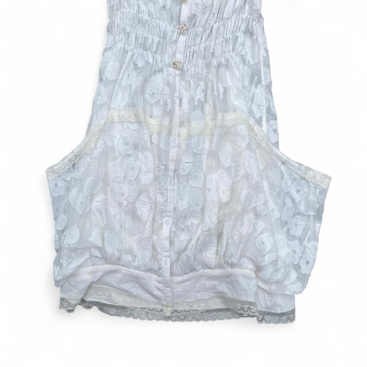 Beautiful white floral balloon midi dress with lace trim