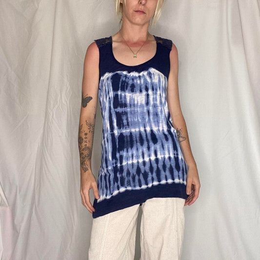 Cute blue two toned tie dye lace tank top