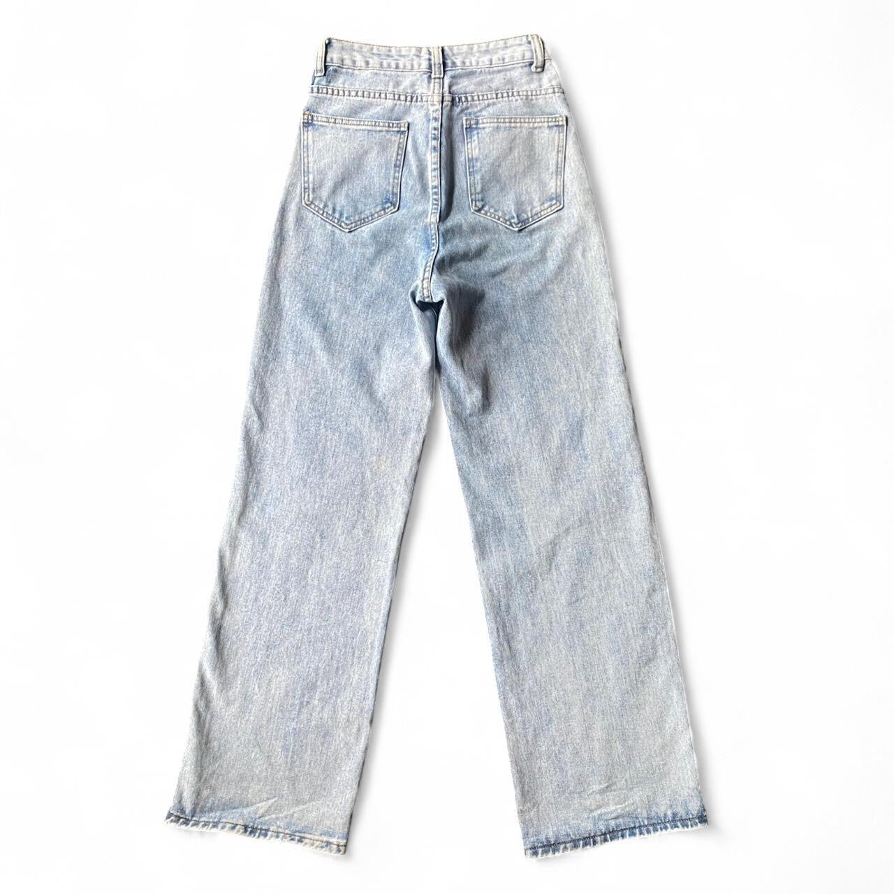 High-waisted wide-leg blue jeans