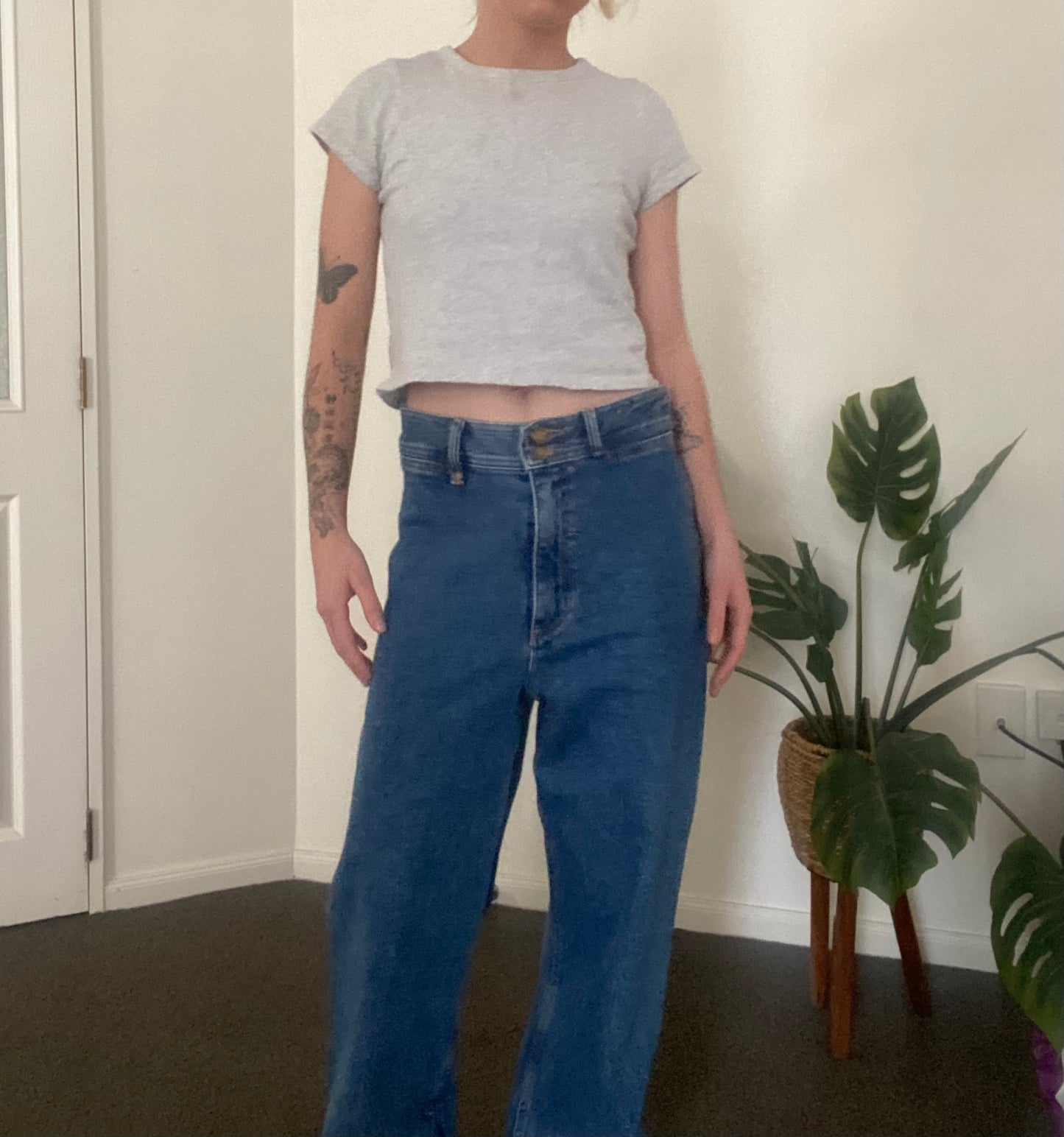 Wide leg highwaisted thrills denim jeans