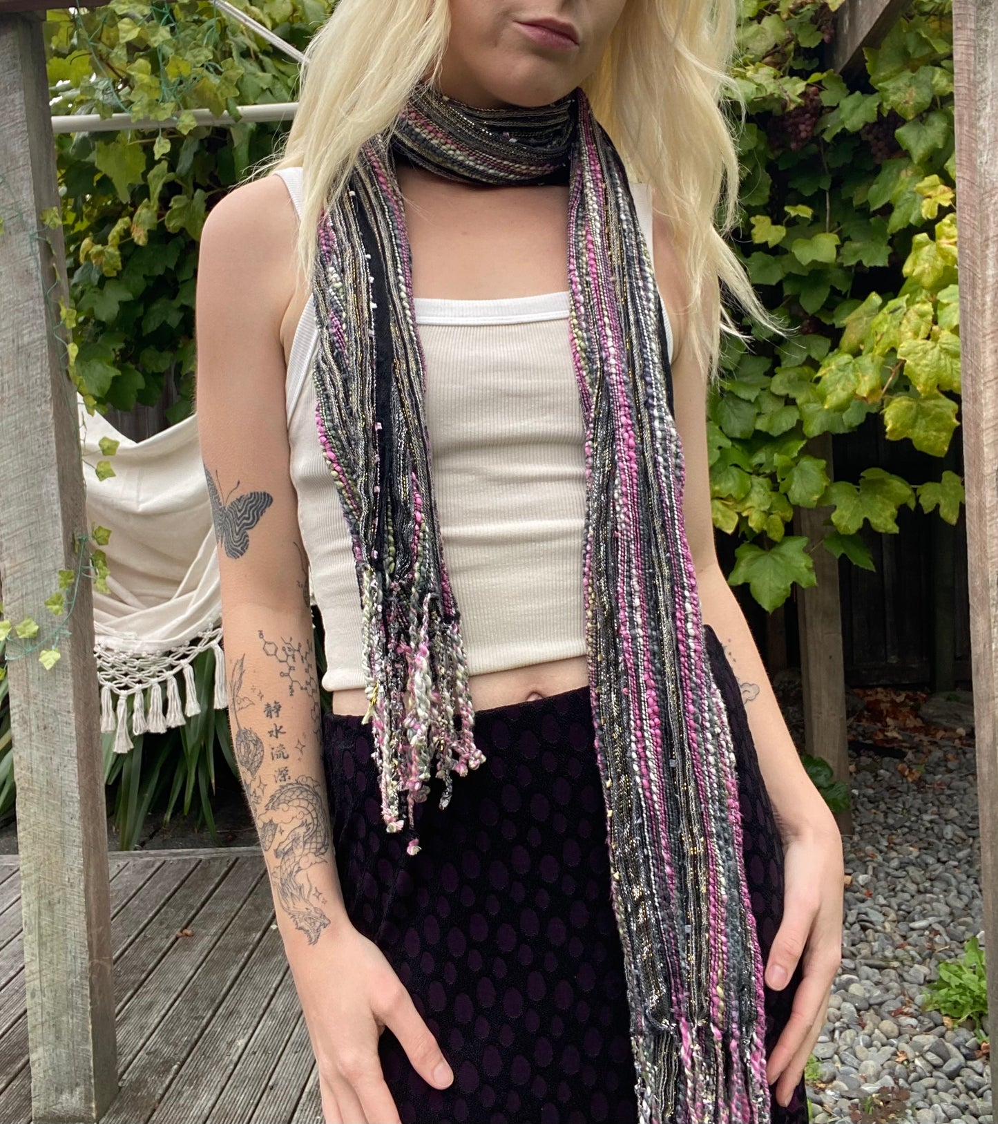 00s purple stripe knit scarf