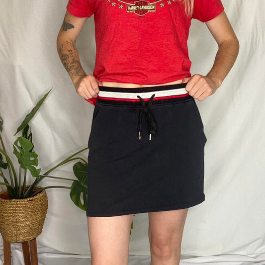 Black storm skirt with drawstrings