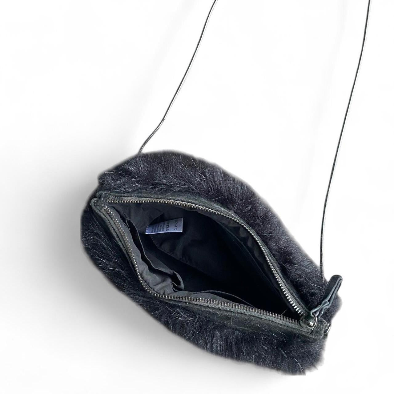 Y2K Black faux fur crossbody bag with removable strap